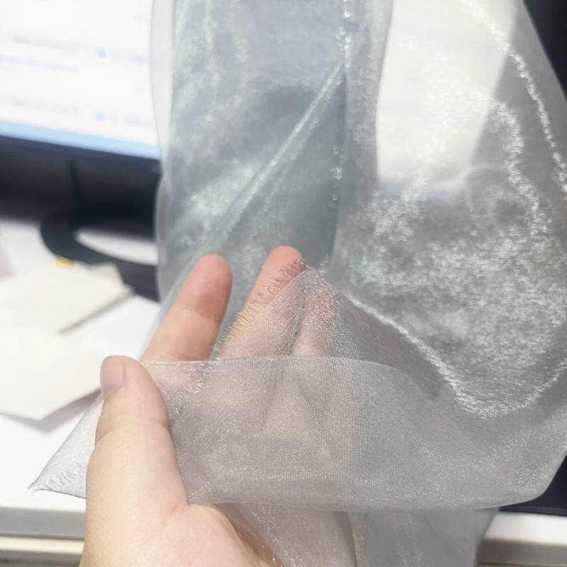 Sewing Garments - Tela de Organza y Chifón Gris/Dorado
